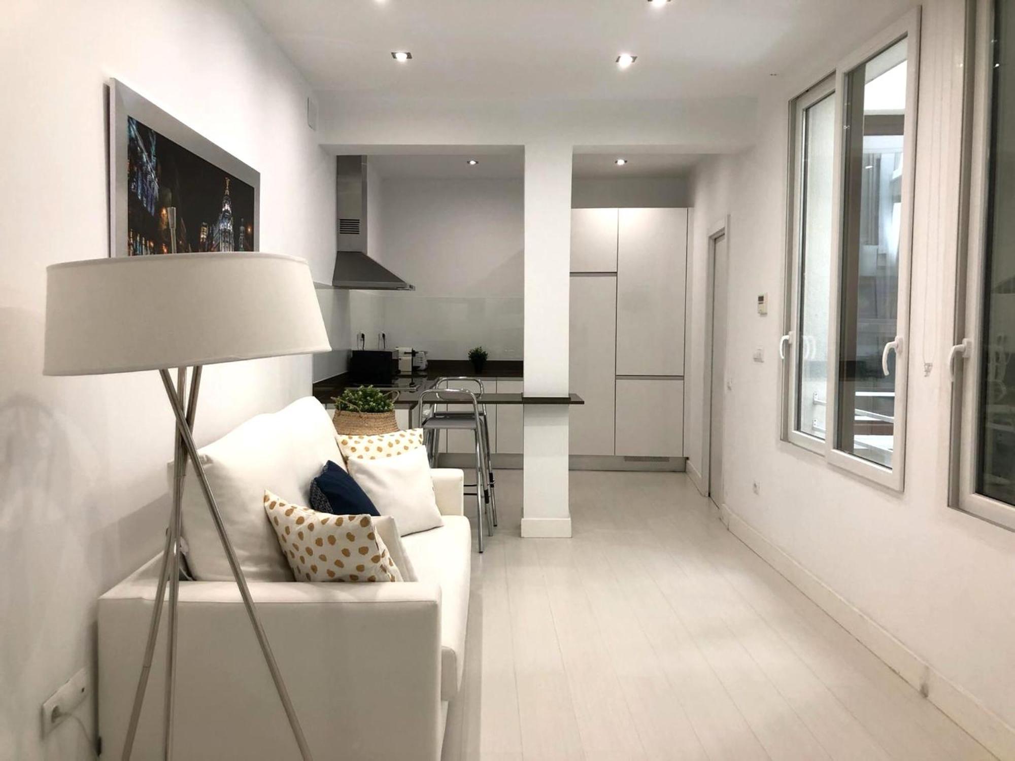 Apartamento De Diseno En Plaza Mayor *