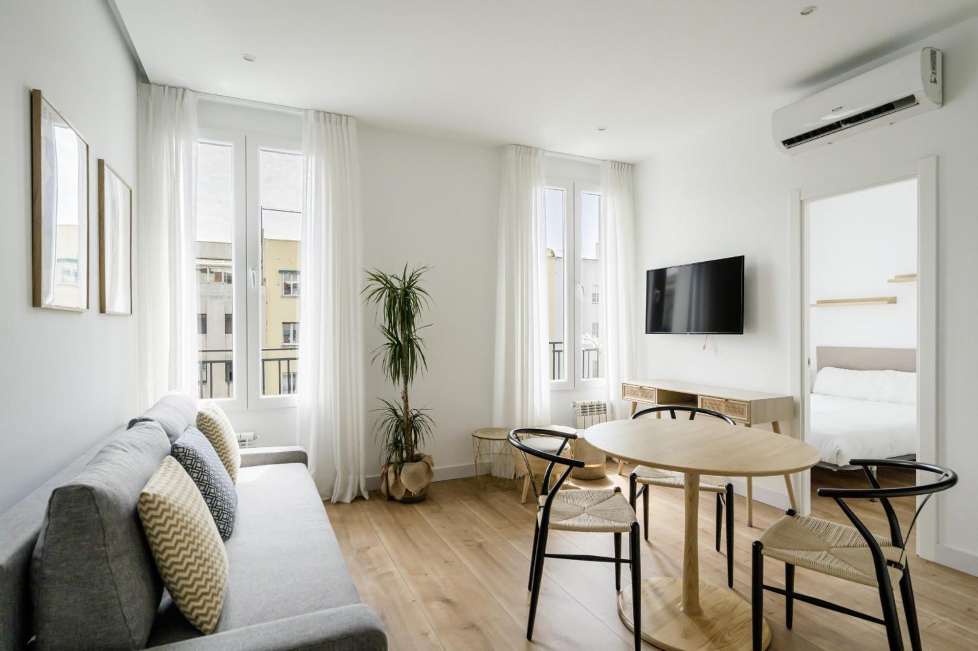 Apartamento Reformado En Metro Ibiza Alquiler Temporal