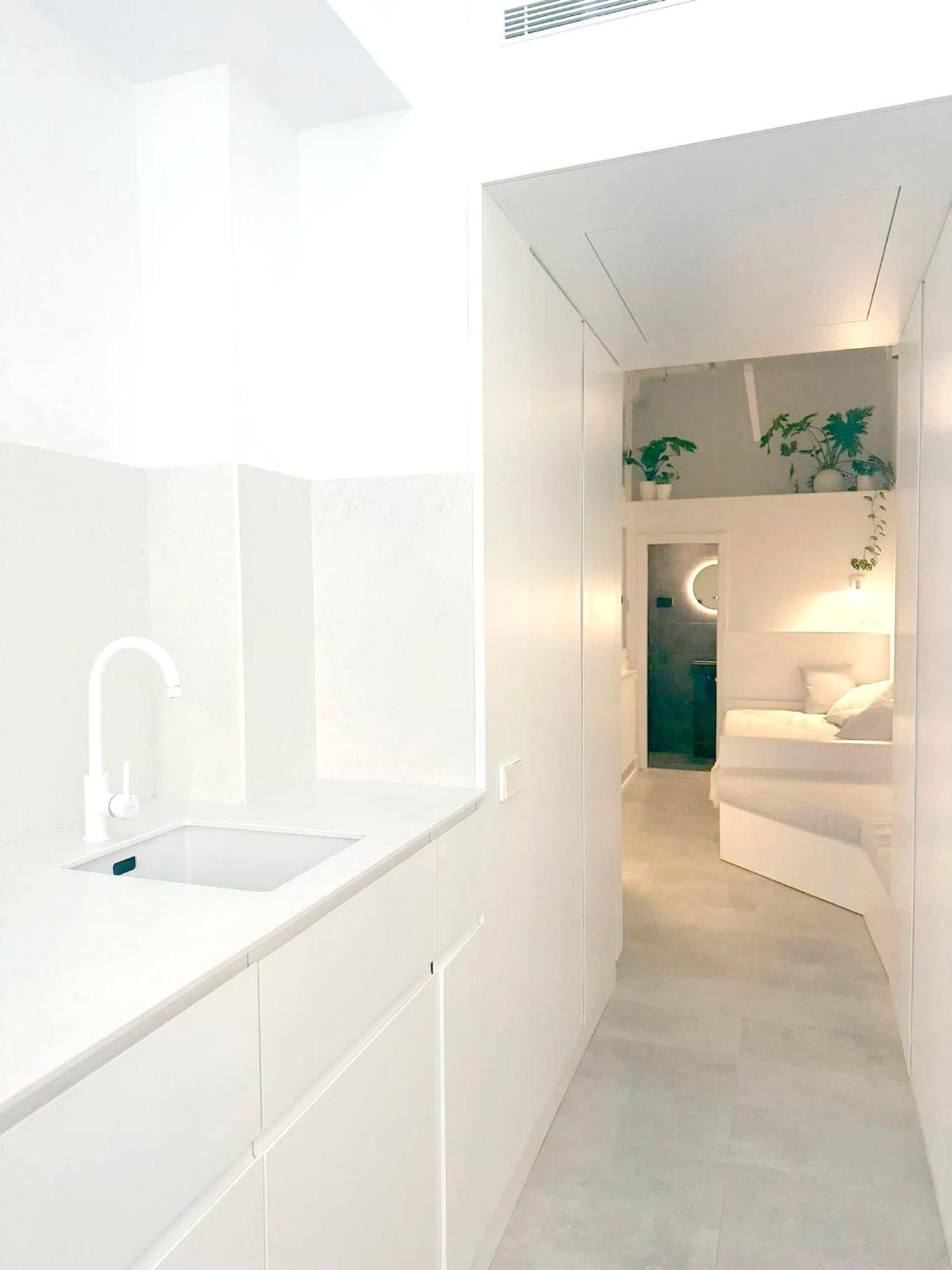 Great Design, New & Calm In Malasana *