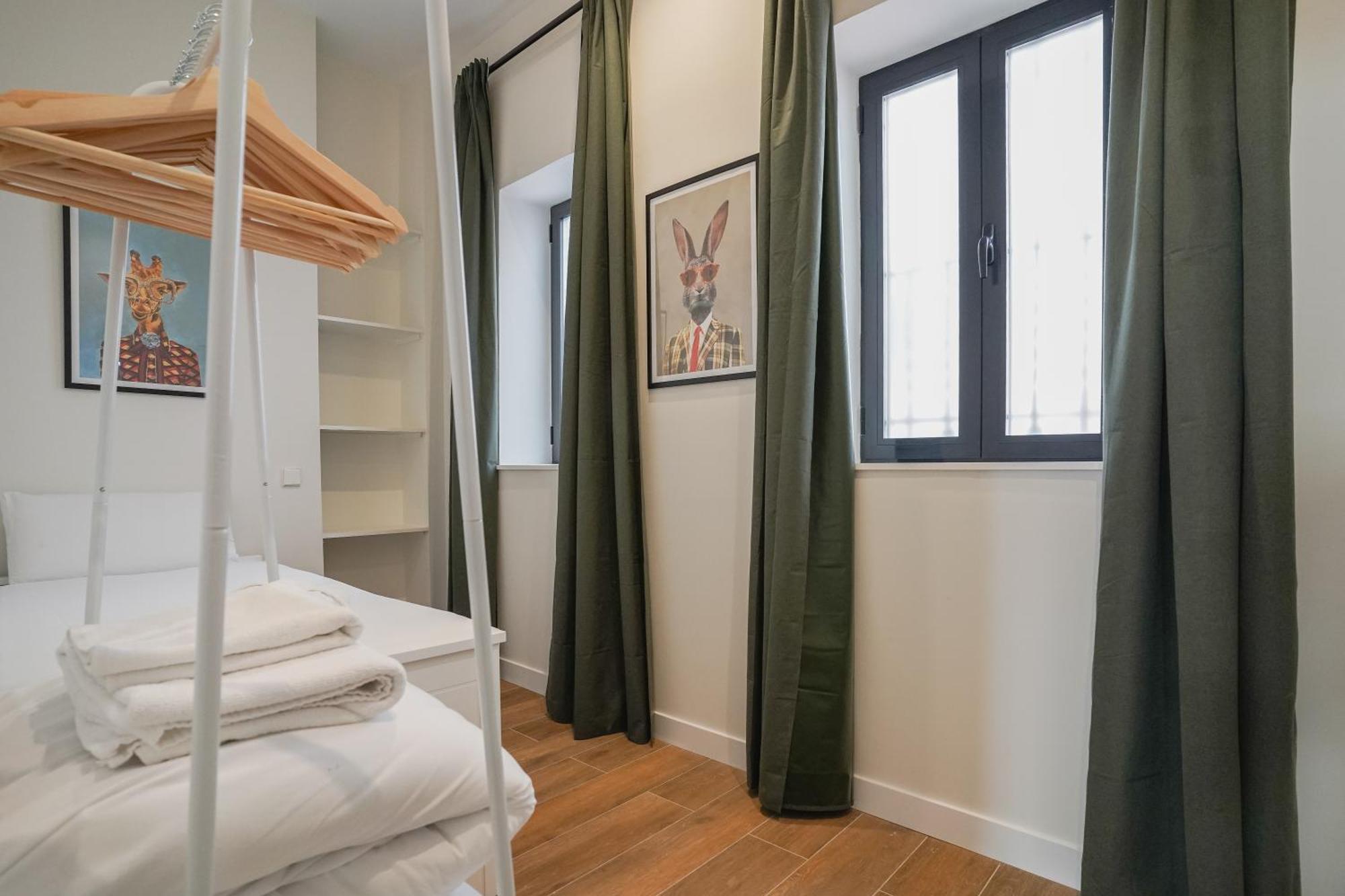 Modern Apartment-2bedrooms 2bathrooms-bernabeu Apartment Madrid