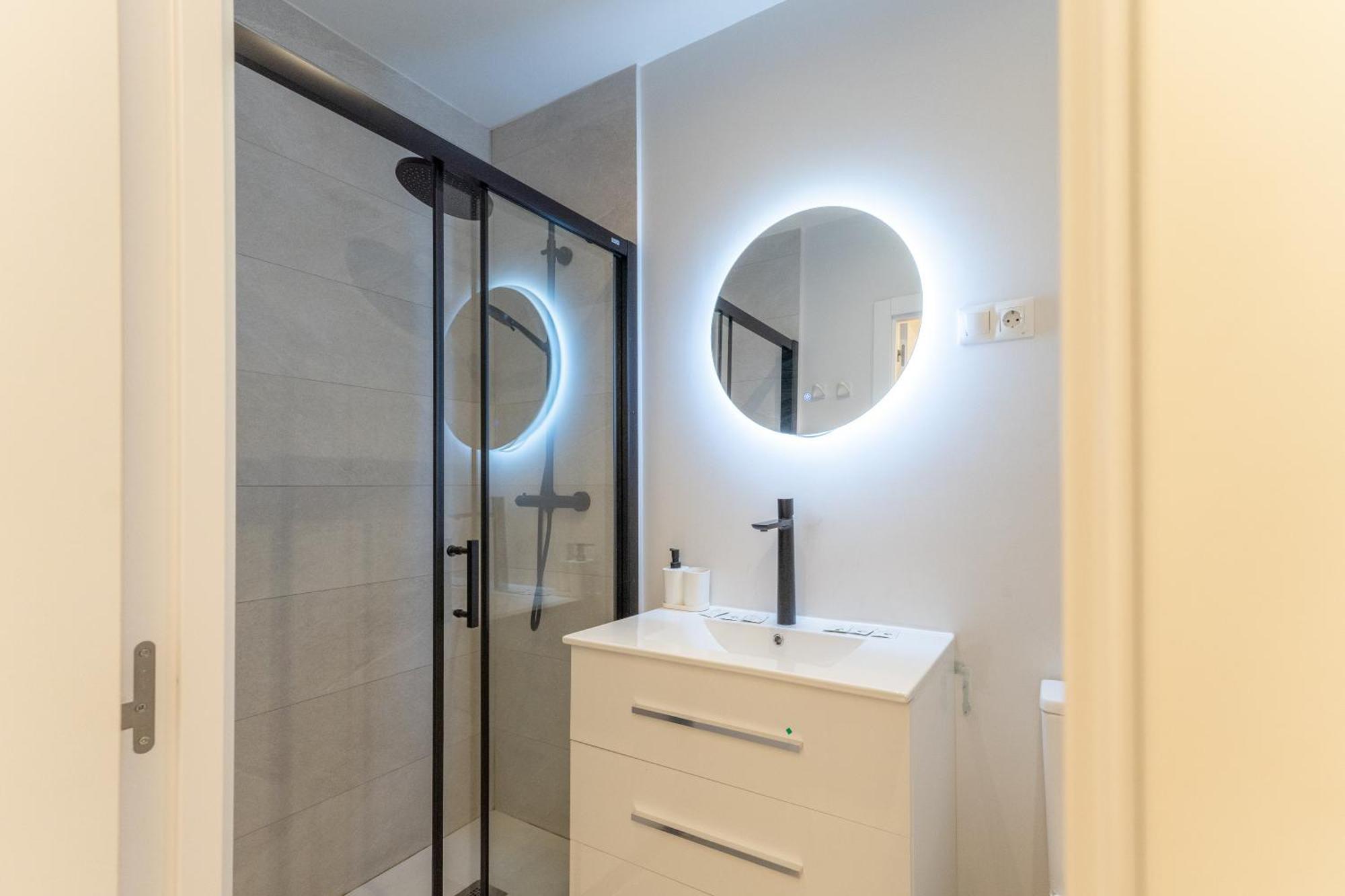 Luxe In Ponzano Madrid
