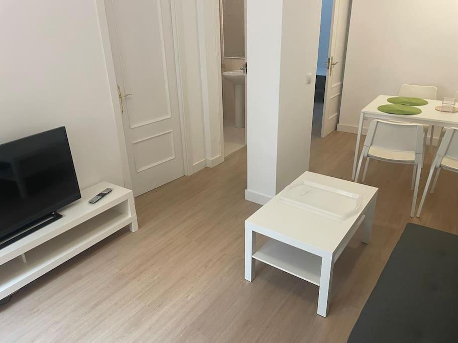 Apartamento Puerta Del Sol Con 2 *