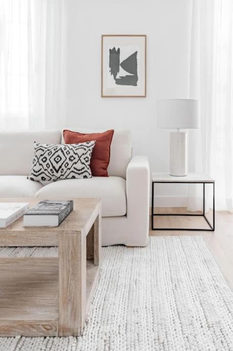 Heima Chic Retiro Park Apartment Madrid