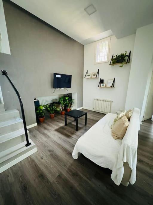 Amplio Y Comodo Apartamento En Ciudad Lineal Apartamento Madrid