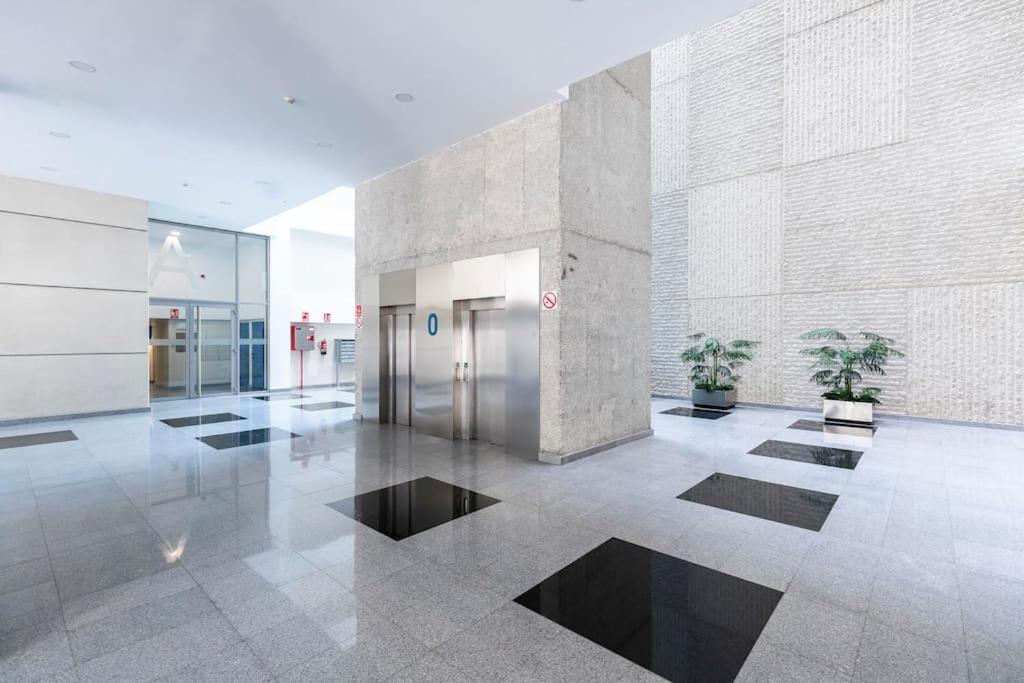 Apartamento Oshun Sanchinarro Ii Madrid