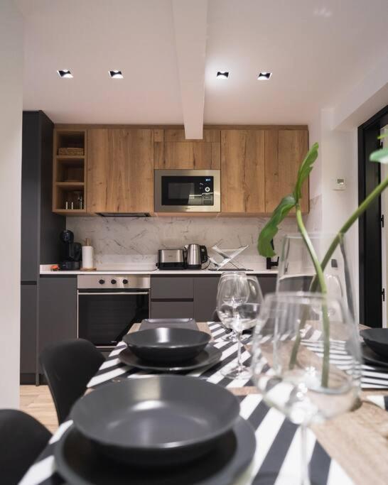 Apartamento Amazing 2bd 2bth By Madrid4you *
