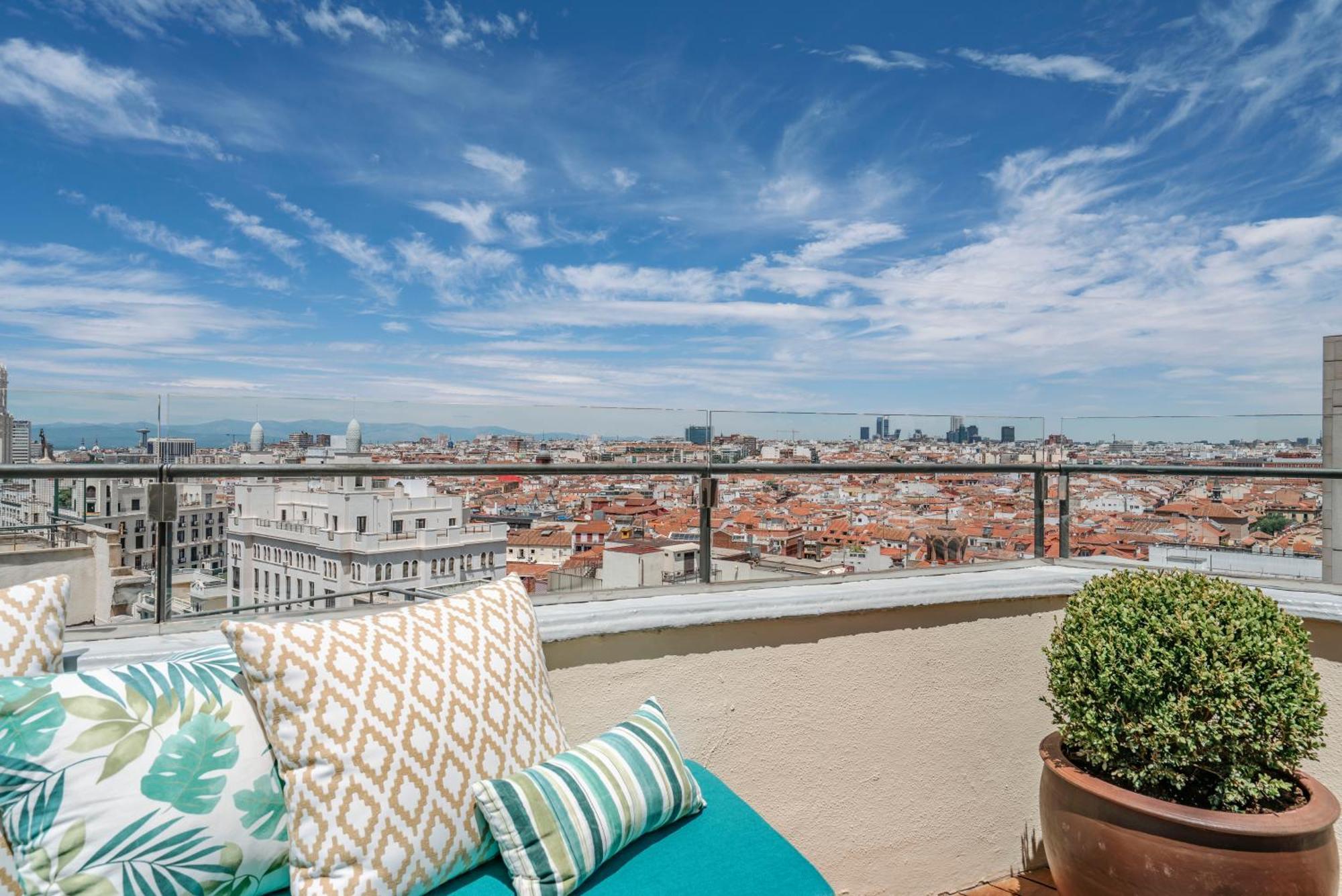 Hotel Vincci Capitol 4*