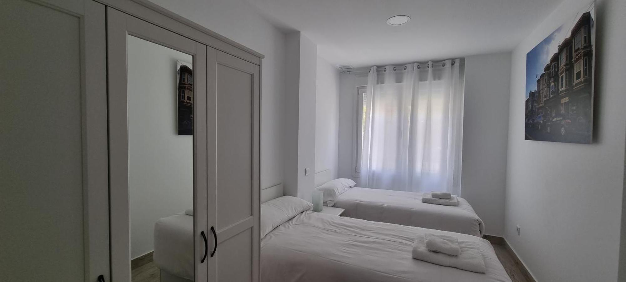 Vegas Style, Bien Comunicado Apartamento