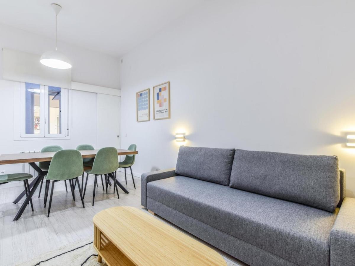 6 Personas En El Centro Act Alquiler Temporal Apartamento Madrid