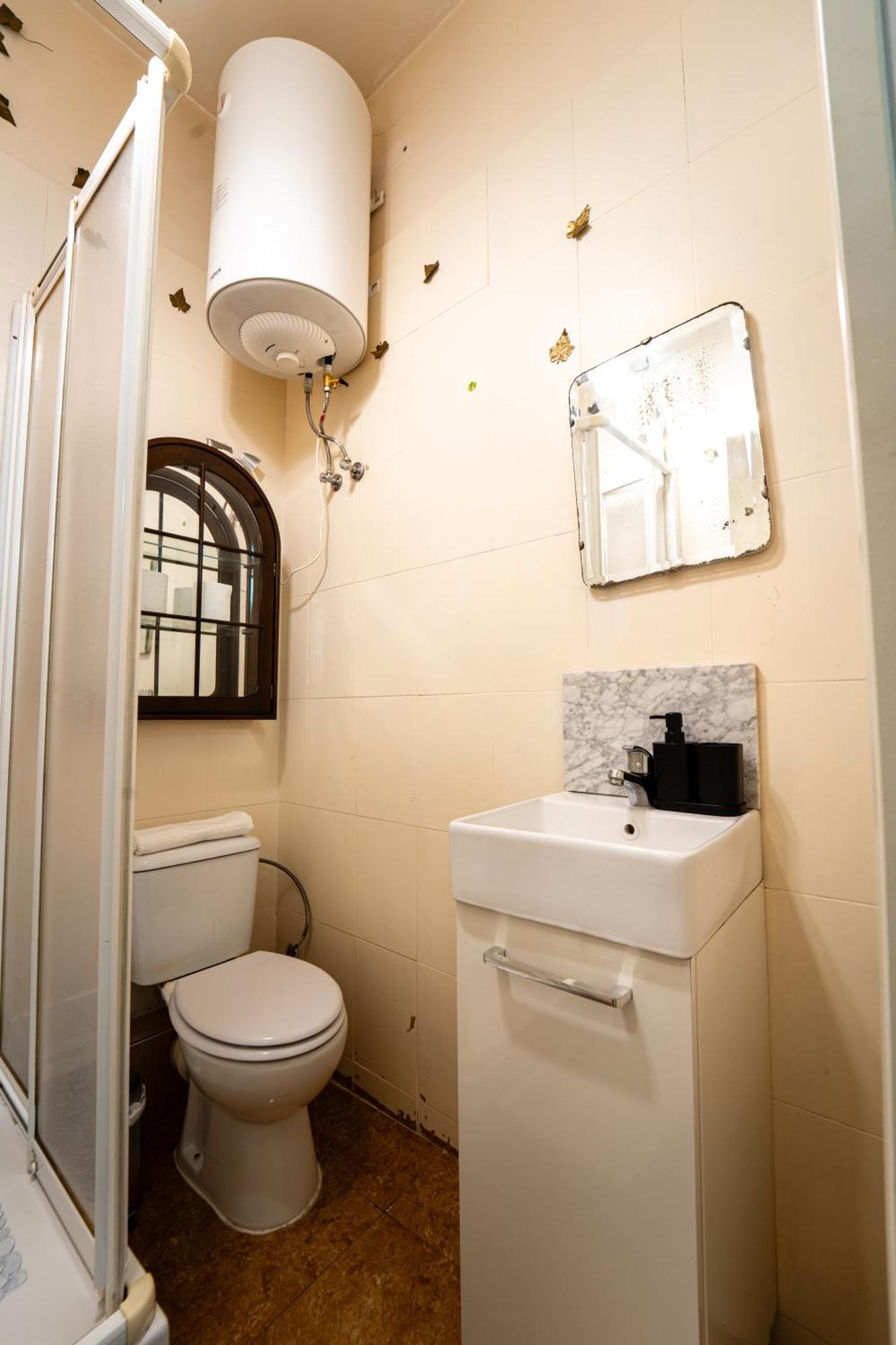 Apartamento Centrico Estudio En Plaza De Espana By Bebalmy Madrid