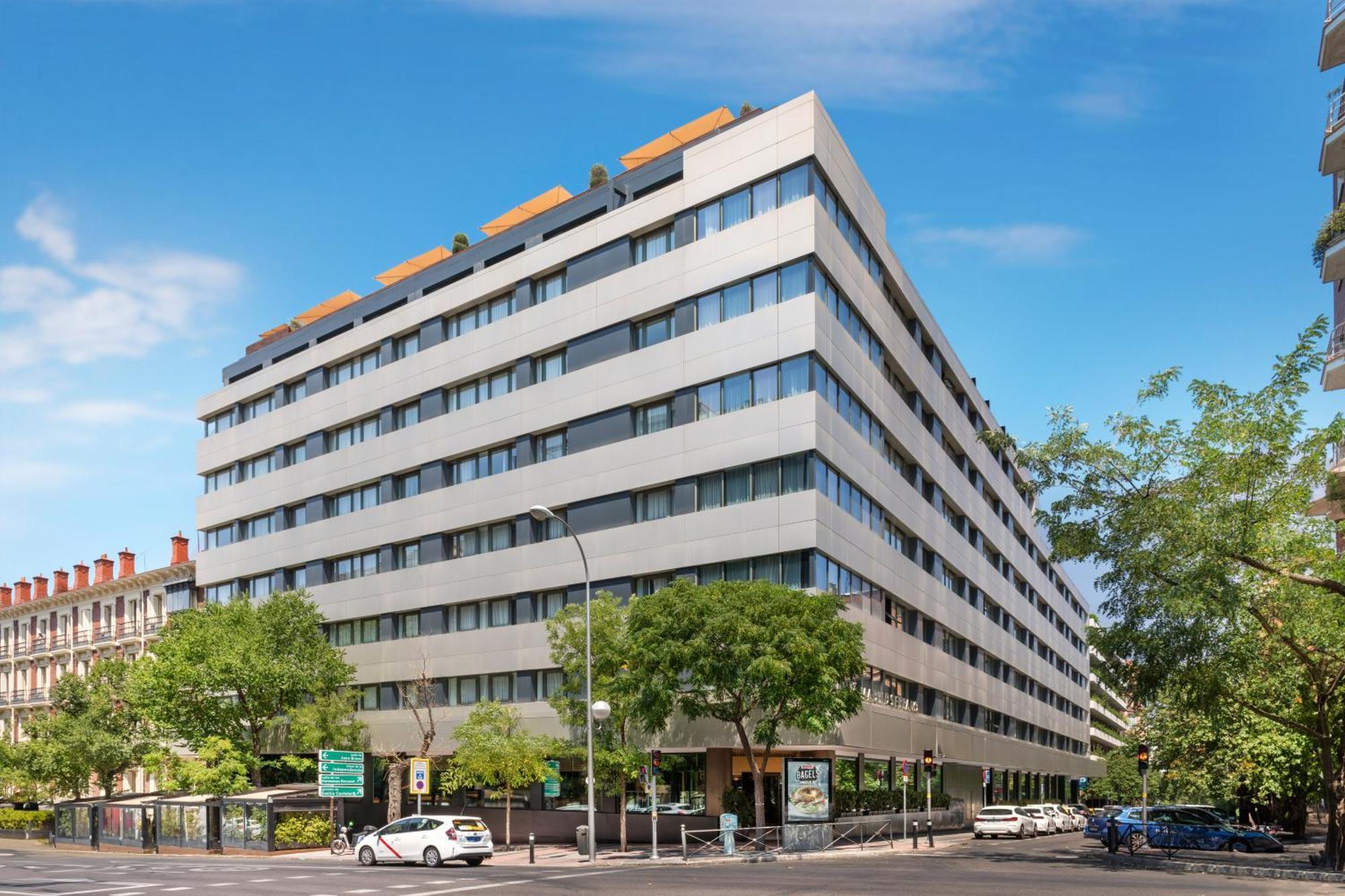 Melia Serrano Hotel