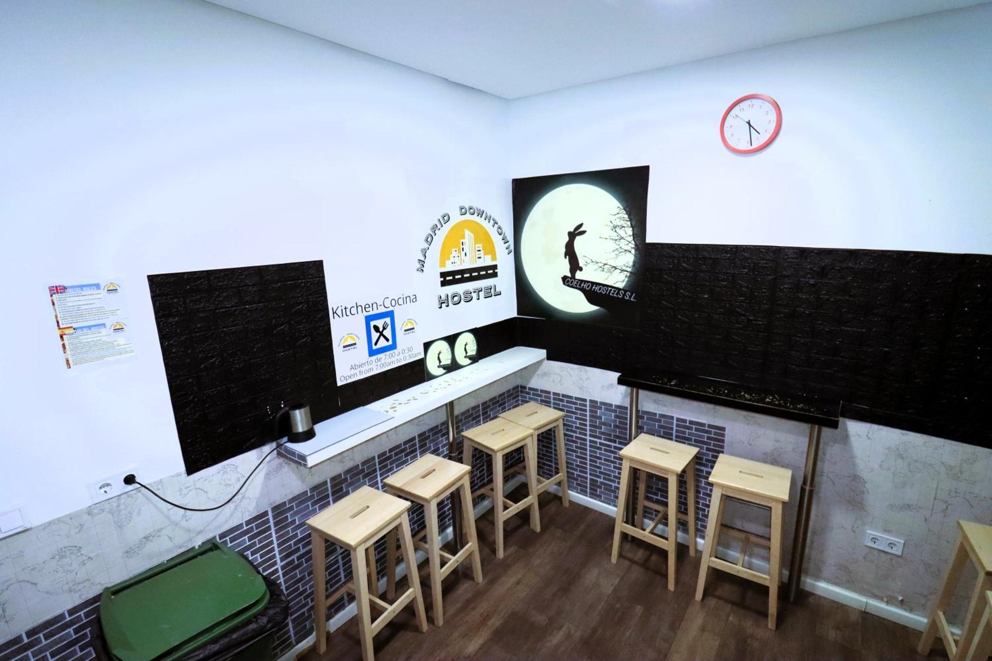 Hostal Downtown *