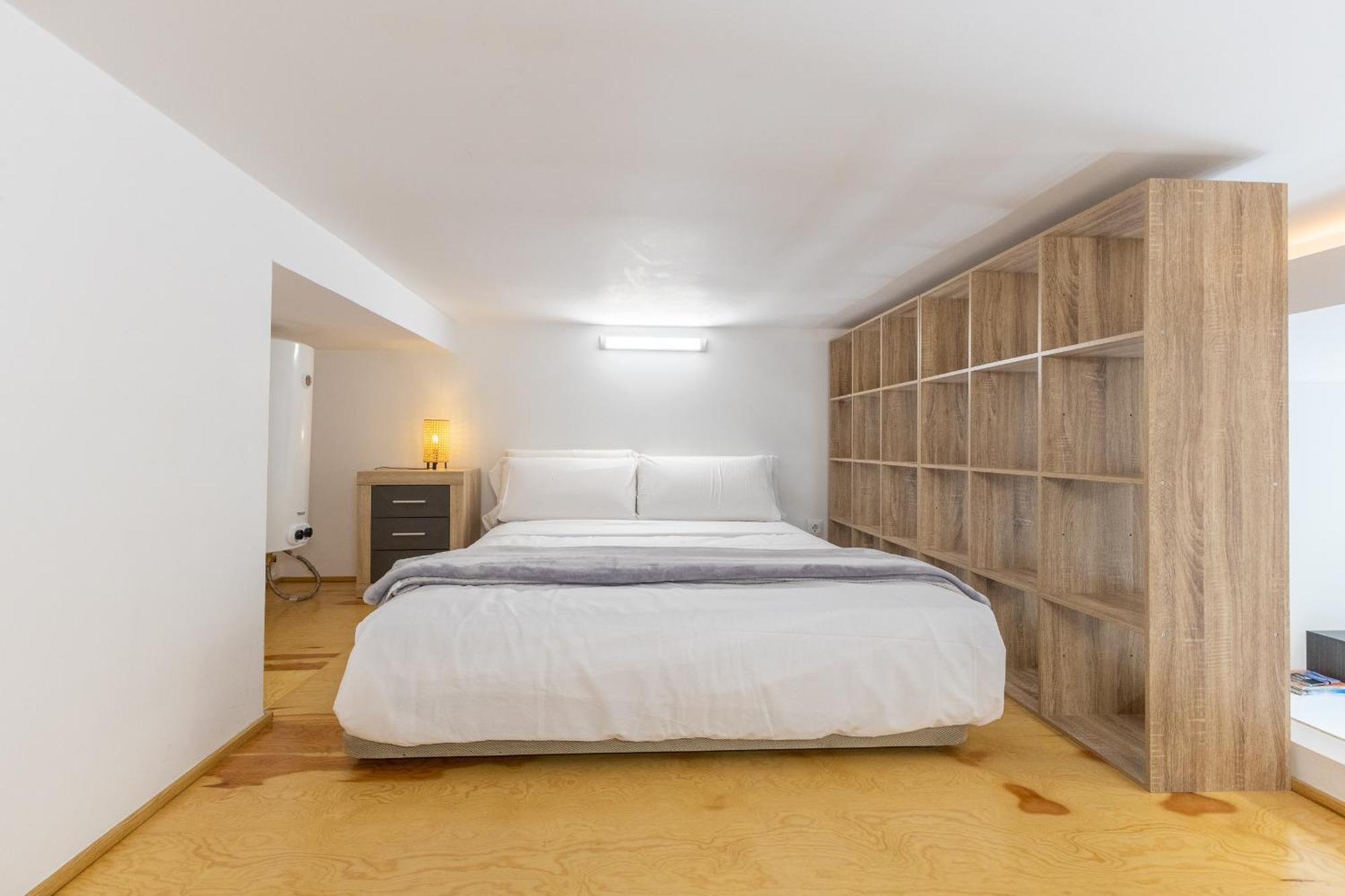 Galileo Apartment