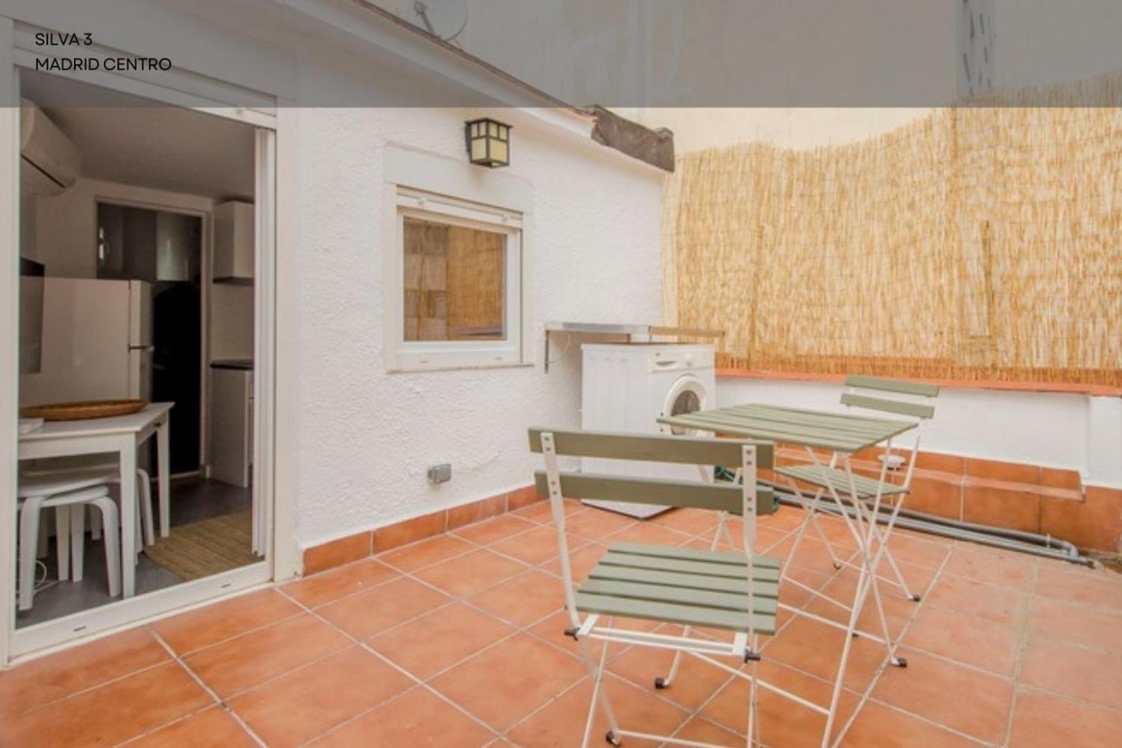 Apartamento Atico Calle Silva 3pax Con Terraza Esquina Con Gran Via E2 *
