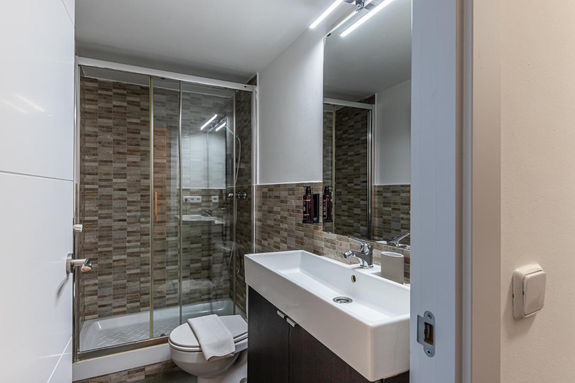 Queens Plaza Mayor Iii - Alquiler Corta Duracion Apartamento Madrid