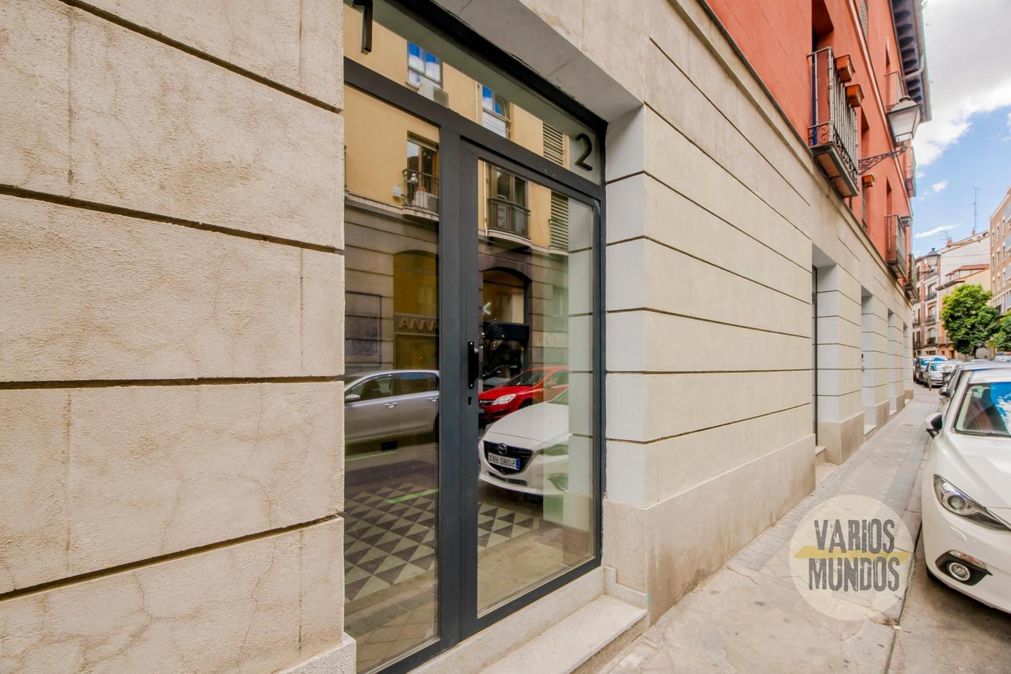 Glamour Madrileno 6, Vive En Calle Del Aguila E3 *