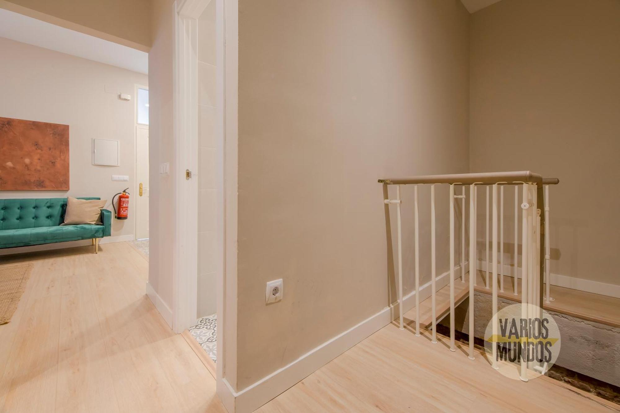 Apartamento Bajo Duplex 7pax A 5 Min De Gran Via-malasana *