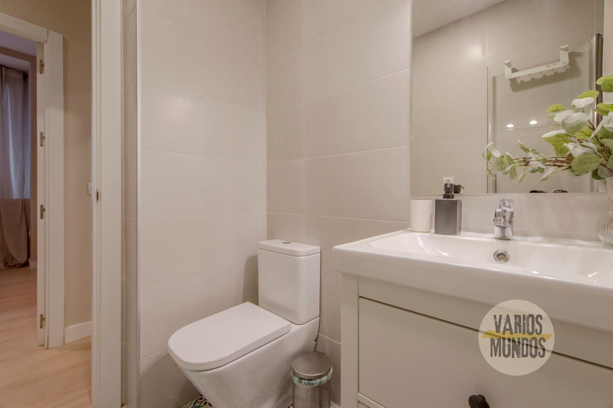 Bajo Duplex 7pax A 5 Min De Gran Via-malasana * Madrid
