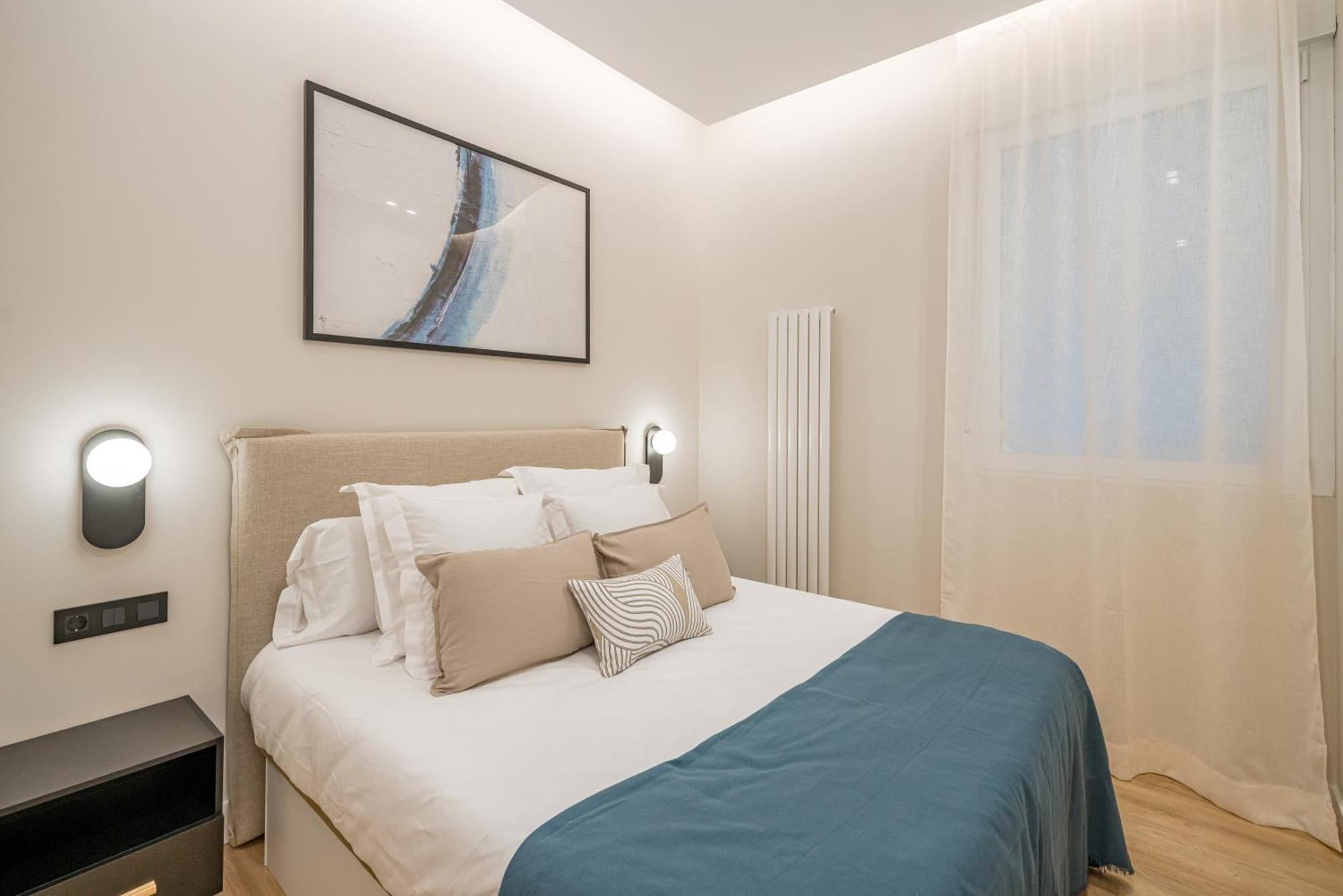 Apartamento Centro Xxi Calle Principe 3br 3bh Madrid