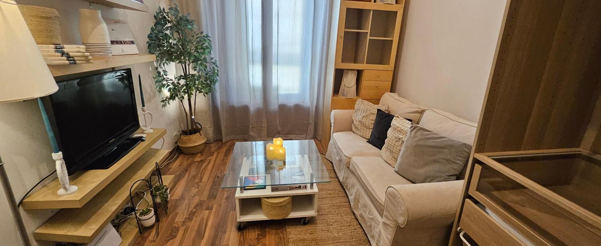 Apartamento Pequeno En El Centro De