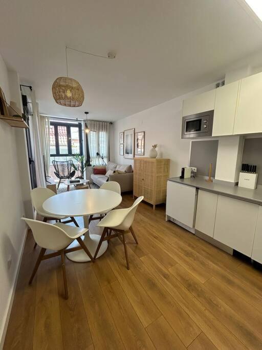 Myhousespain - Piso Con Parking Y Terraza En Apartamento Madrid