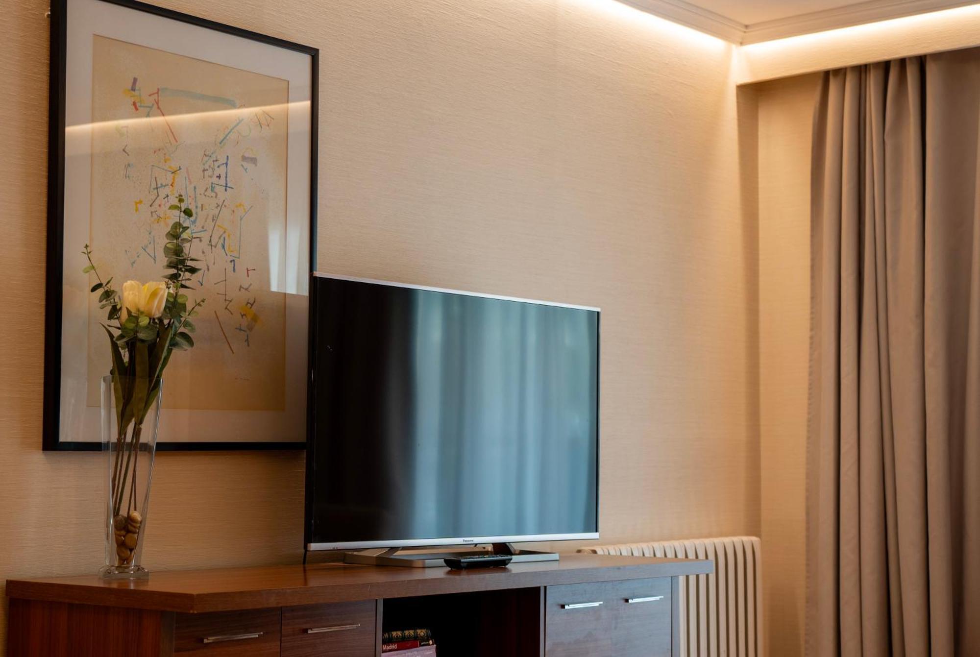 Aparto-hotel Rosales 3*