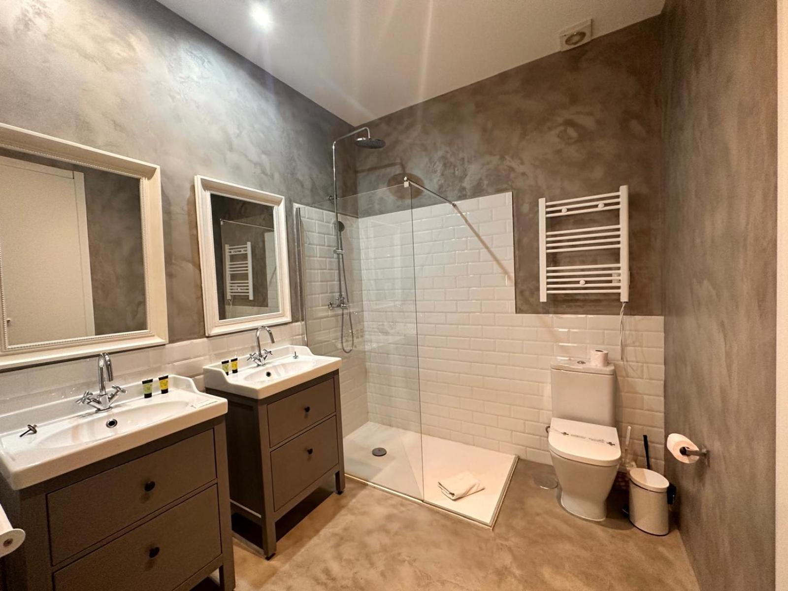 Amazing 3bd 3bth With 9 Balconies By Madrid4you Apartamento