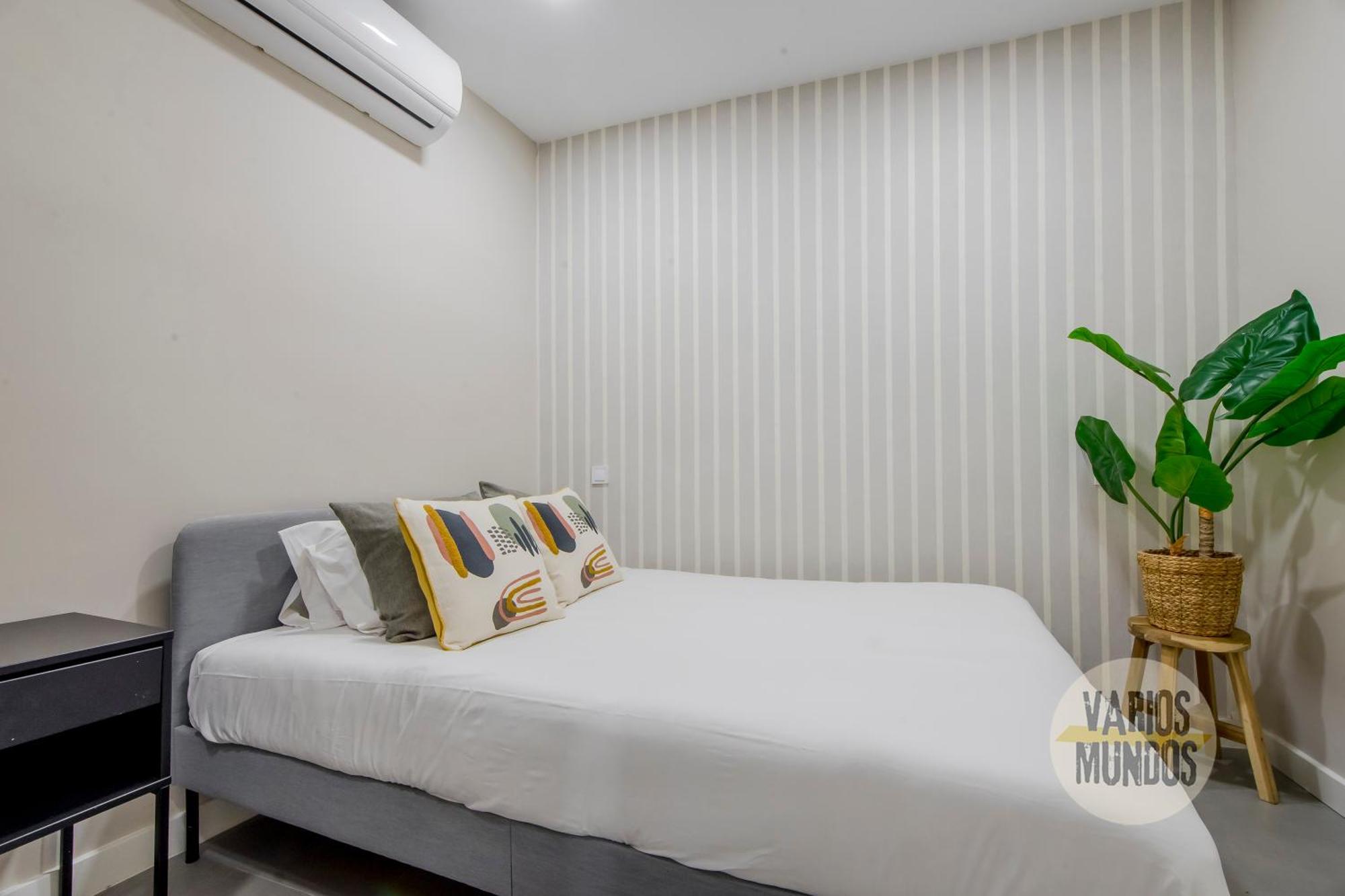 New Bajo Duplex En La Latina-centro De E2 Madrid