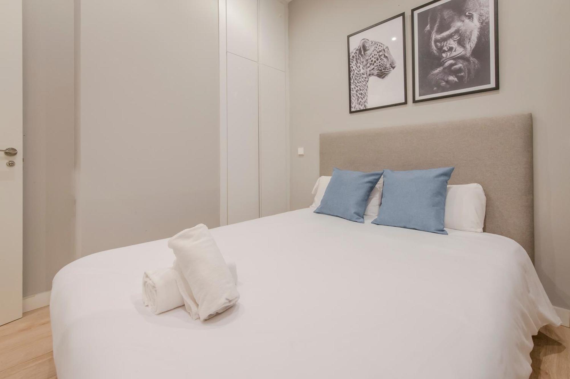 Acogedor 3 Y Terraza En El Centro De Apartamento Madrid