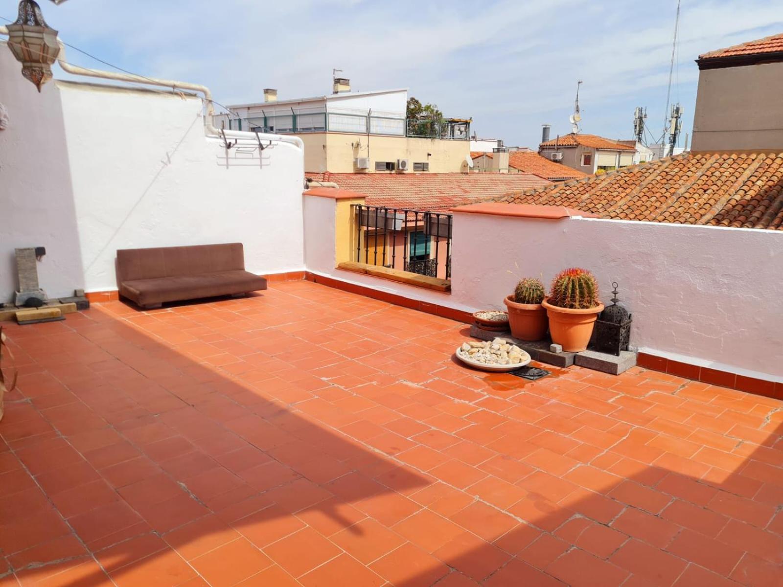 Apartamento Atico En La Calle Fuencarrai Con Gran Via Madrid