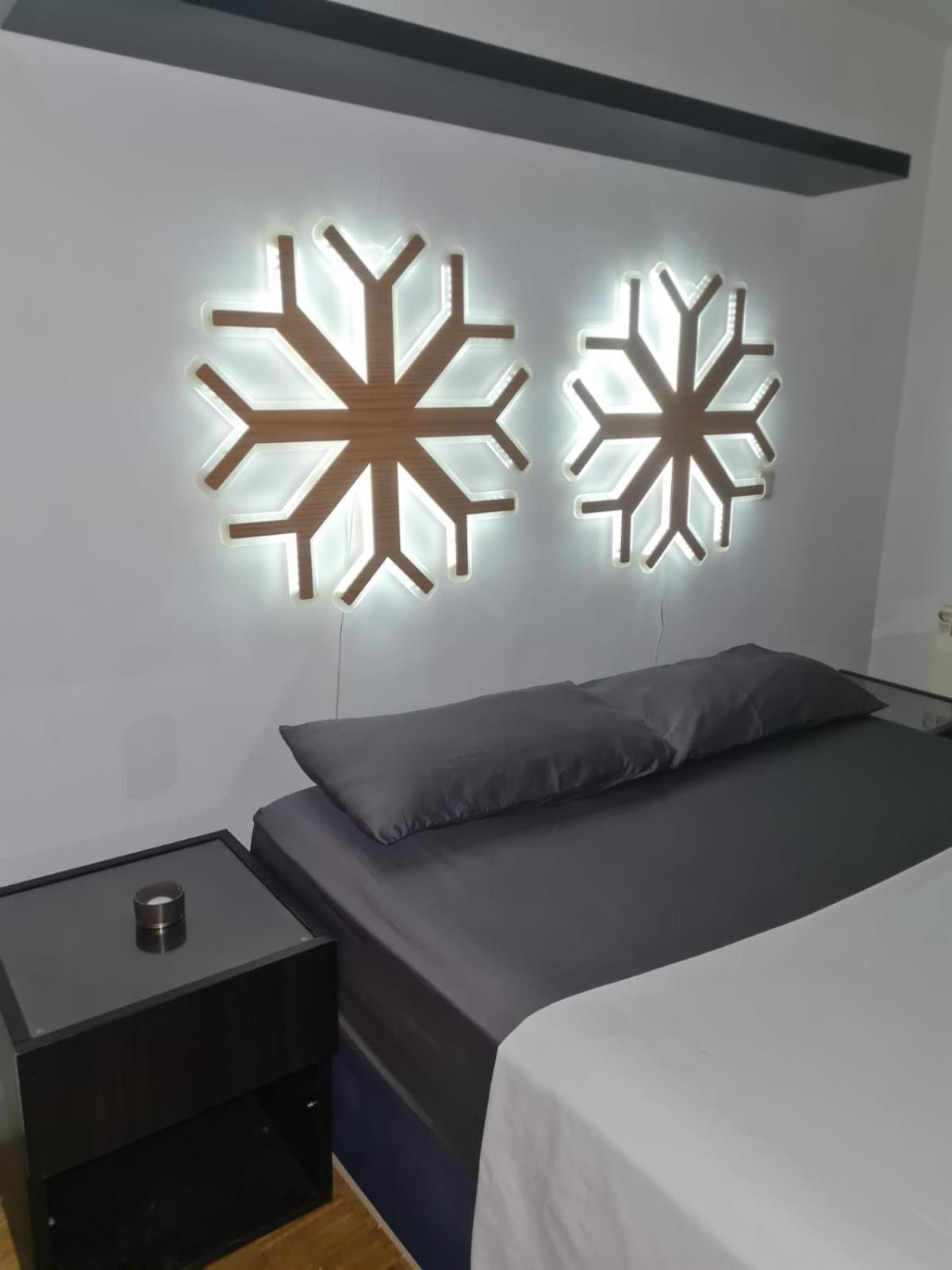 Apartamento Atico En La Calle Fuencarrai Con Gran Via