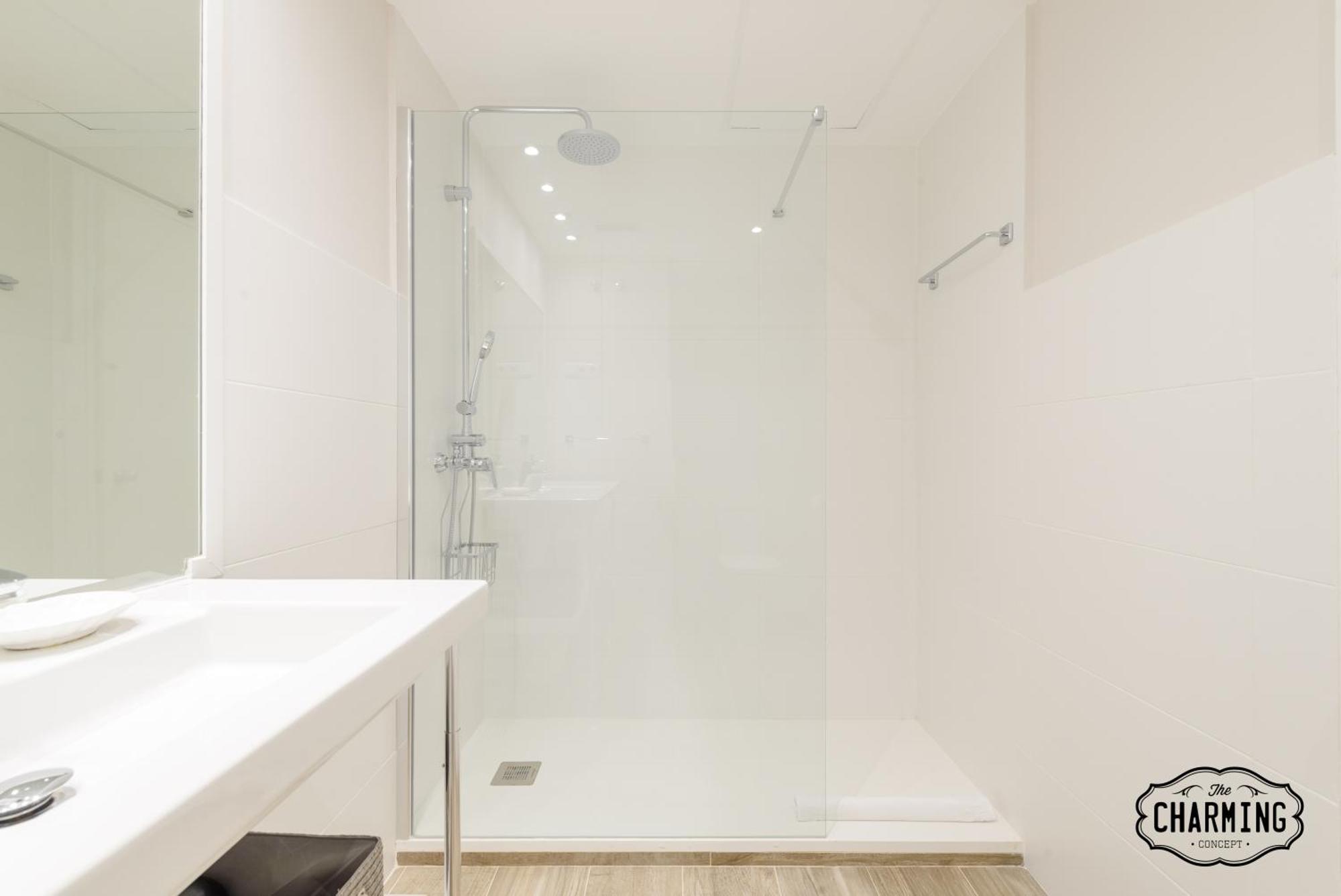 Apartamento Charming Eurobuilding 2 Terrace Exclusive - Plaza De Parking Madrid