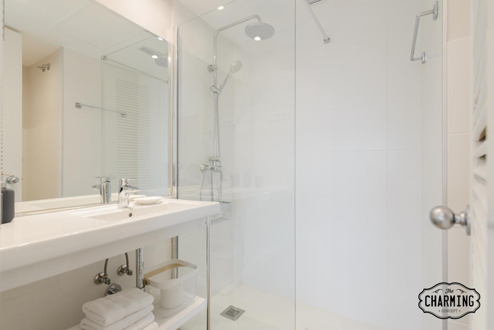 Apartamento Charming Eurobuilding 2 Terrace Exclusive - Plaza De Parking