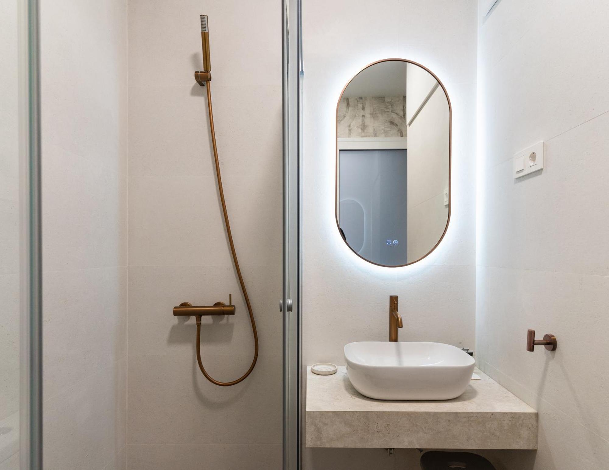 Apartment Modern And Bright-1bedroom 2bathrooms-la Latina