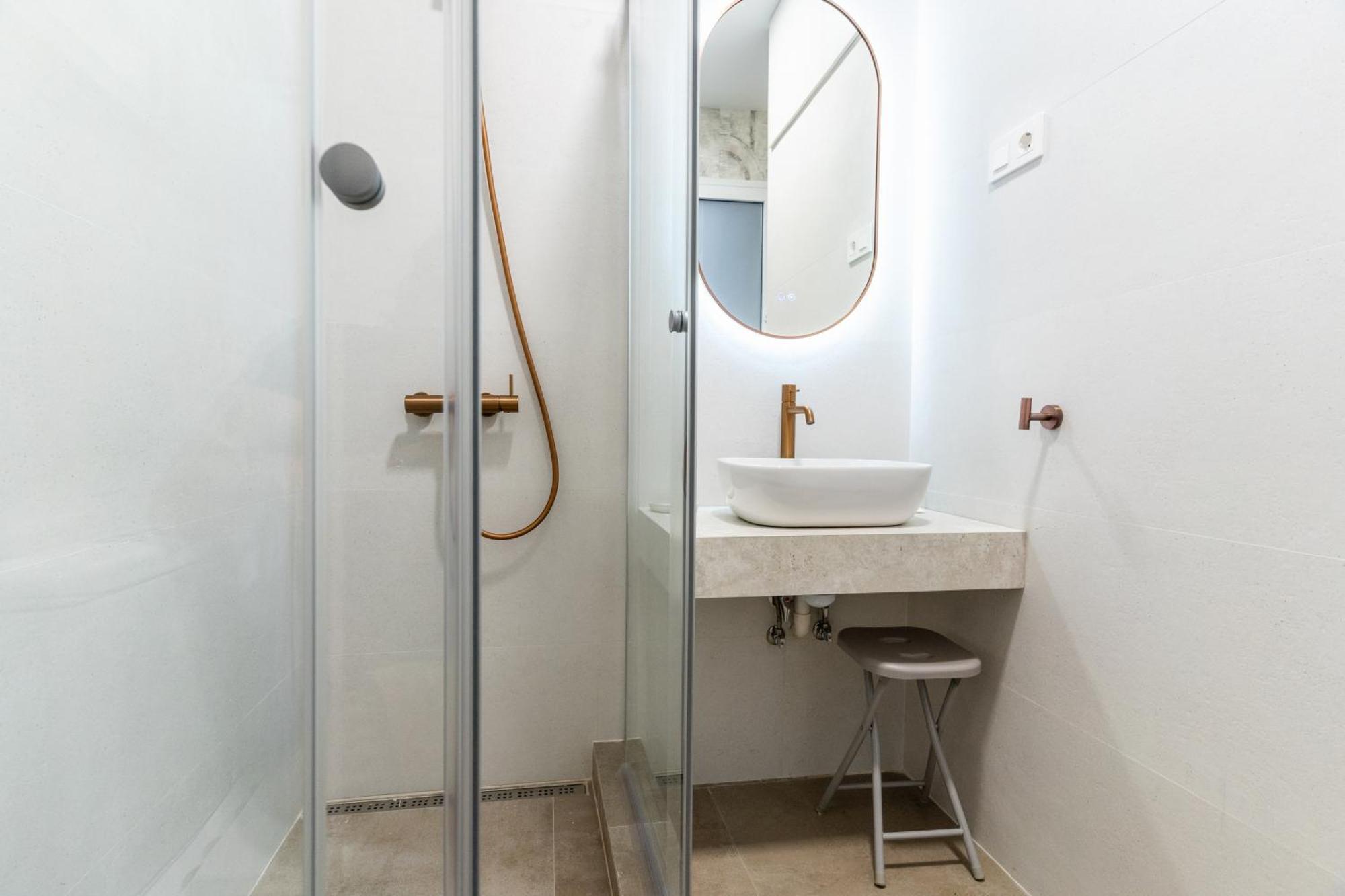 Apartment Modern And Bright-1bedroom 2bathrooms-la Latina *