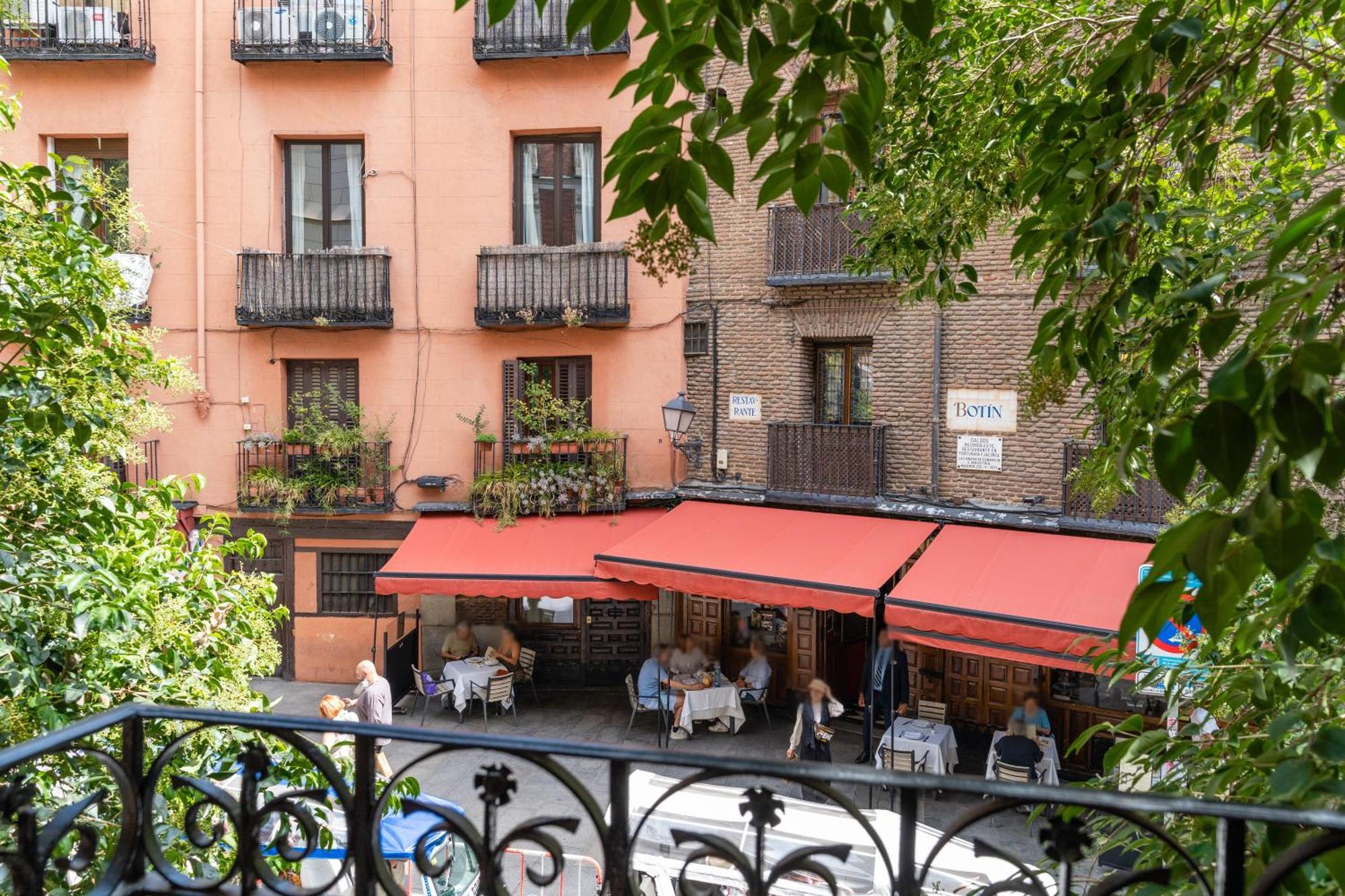 Modern And Bright-1bedroom 2bathrooms-la Latina Apartment Madrid