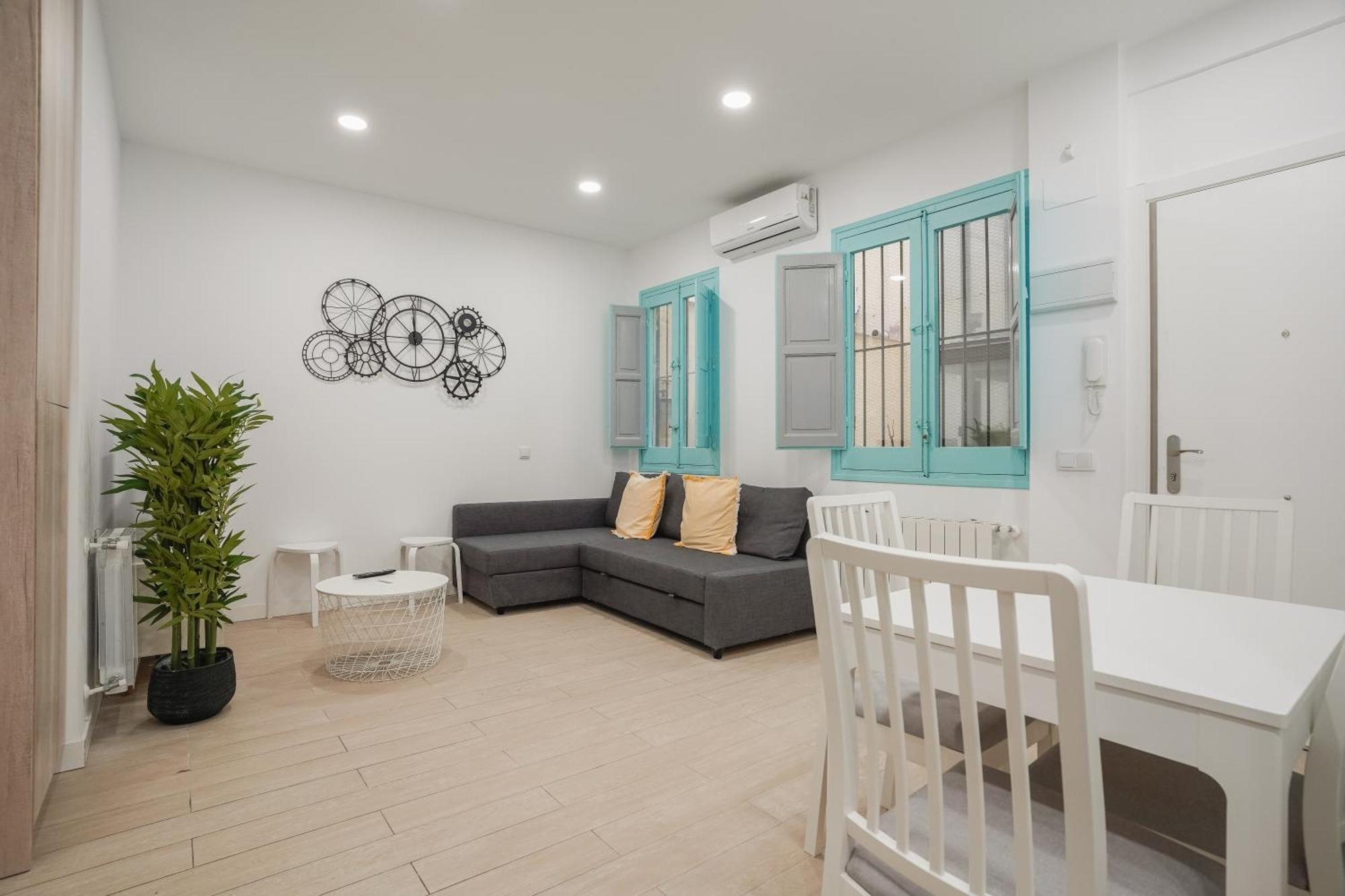 Modern Cozy -2bedrooms 1bathroom-delicias Apartamento Madrid