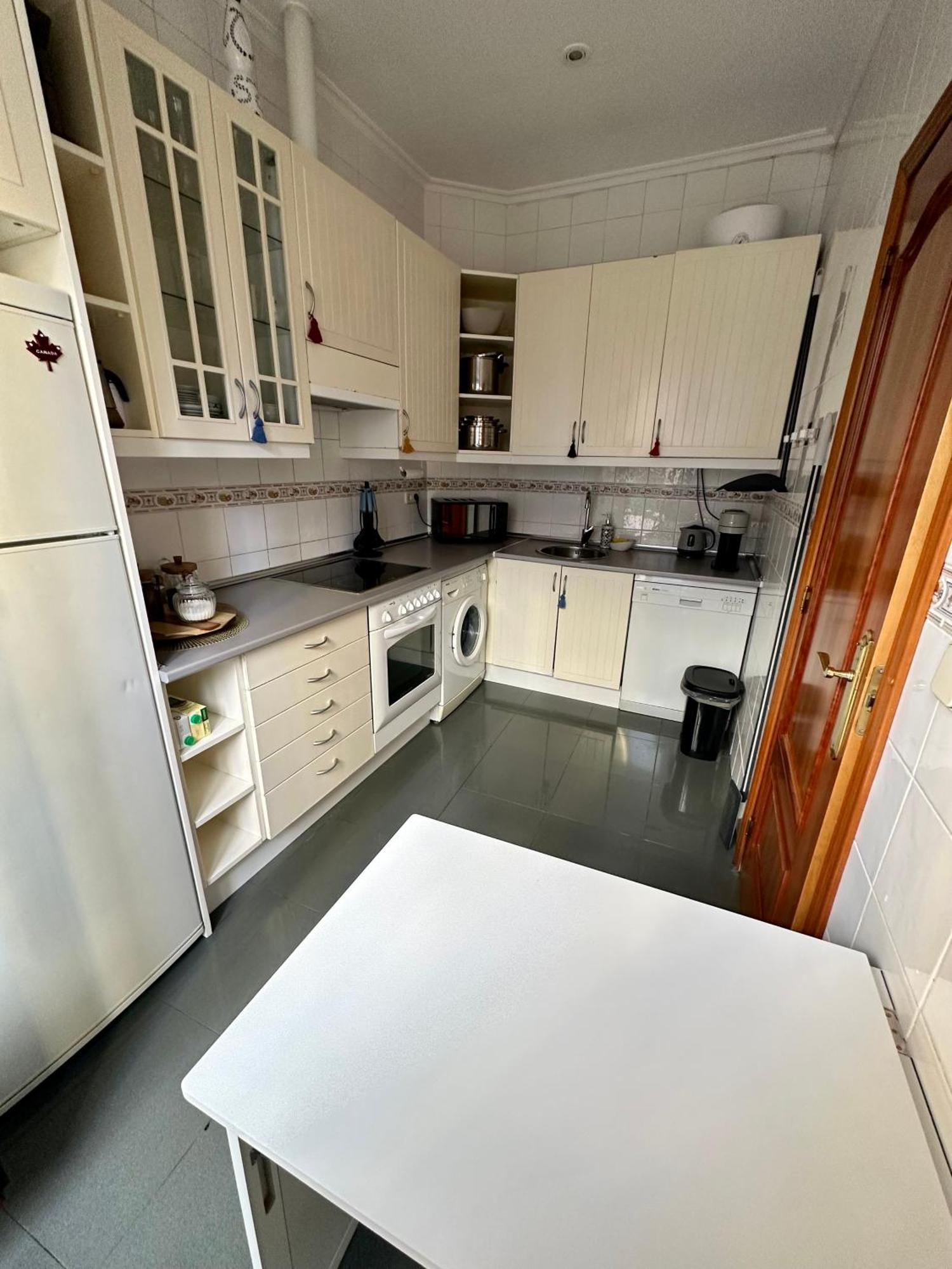 Privada Con Balcones, Centro Madrid, Malasana Habitación en casa particular *