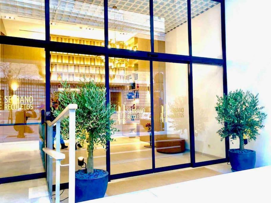 New Puerta De Alcalaretiro Parkgran Via Madrid