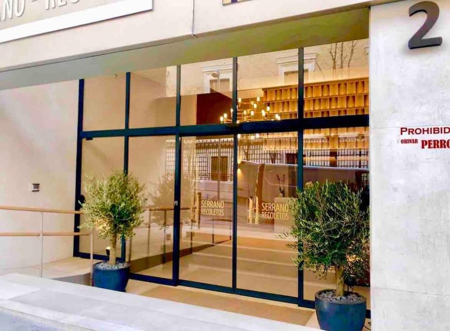 New Puerta De Alcalaretiro Parkgran Via * Madrid