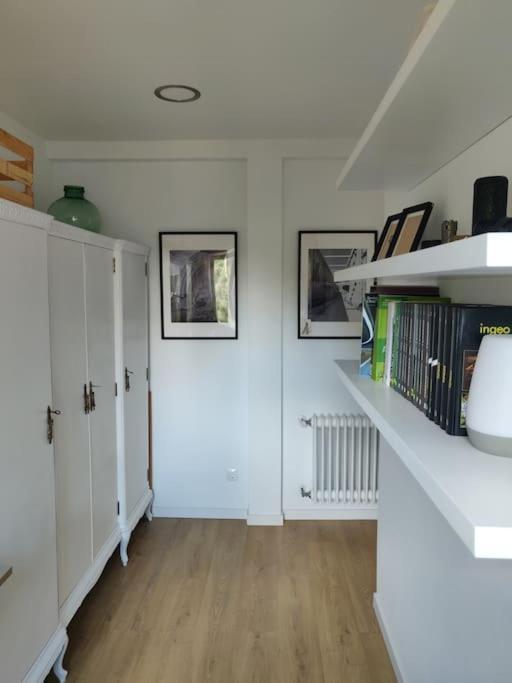 Moderno Con Oficina Y Balcon Apartamento Madrid