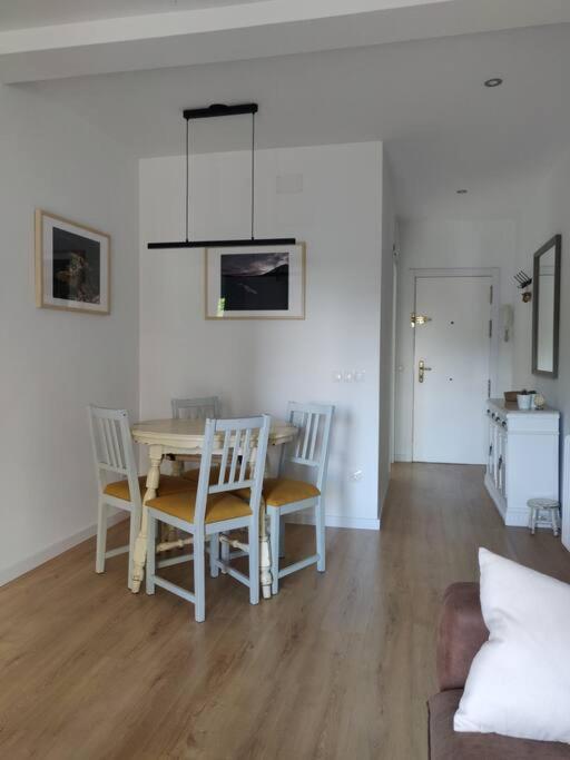 Apartamento Moderno Con Oficina Y Balcon Madrid