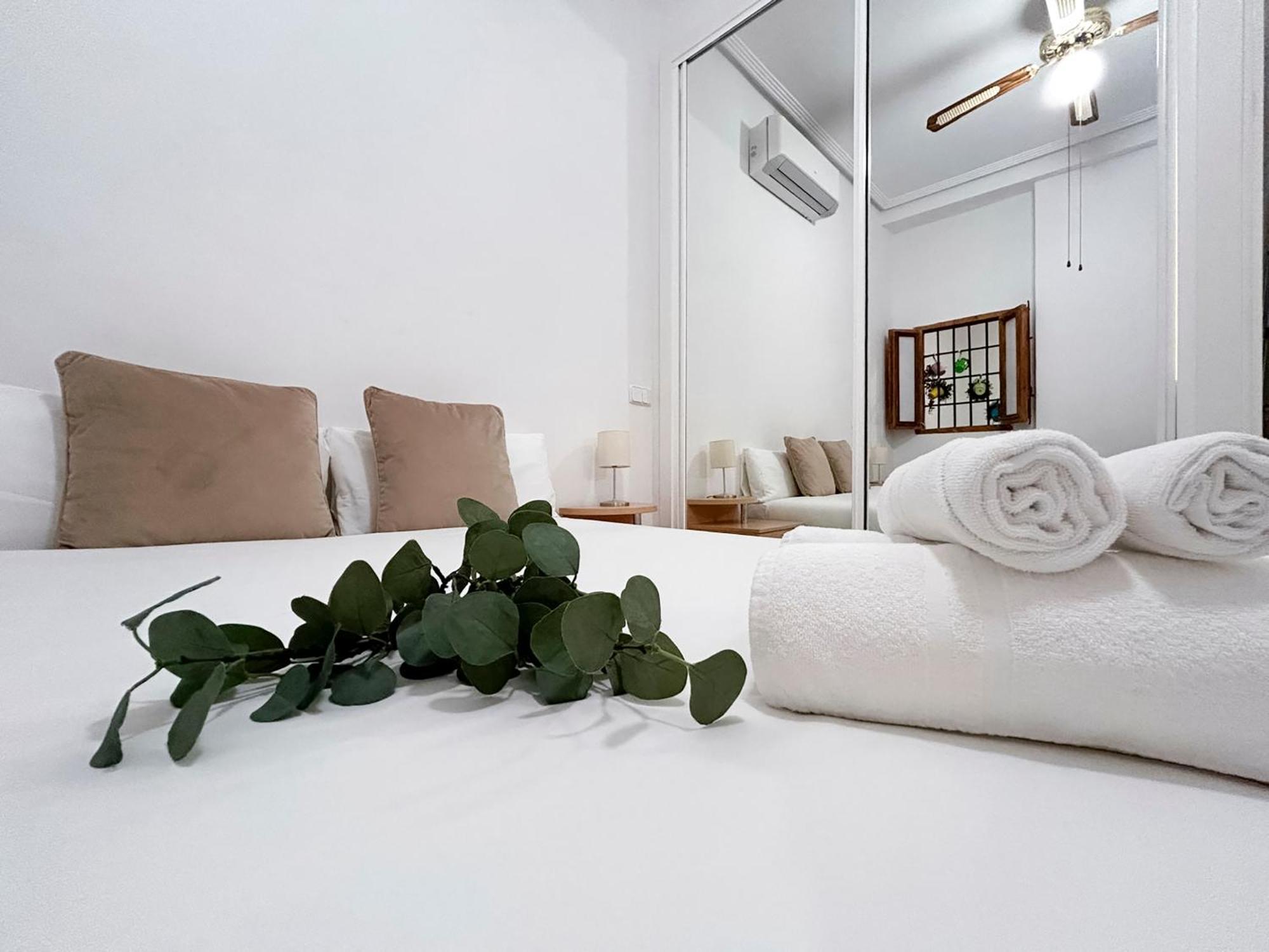 Charming Vibrant Apartment Madrid