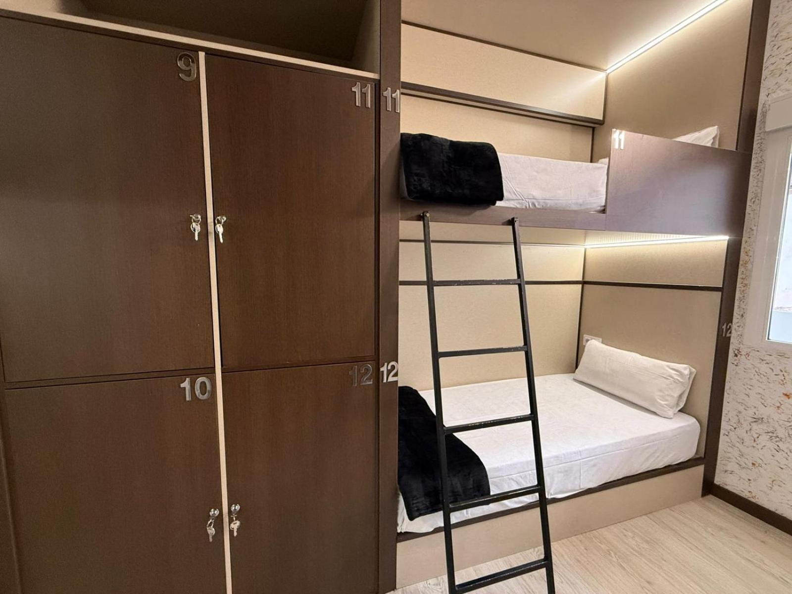 Tkh-rooms Mate *