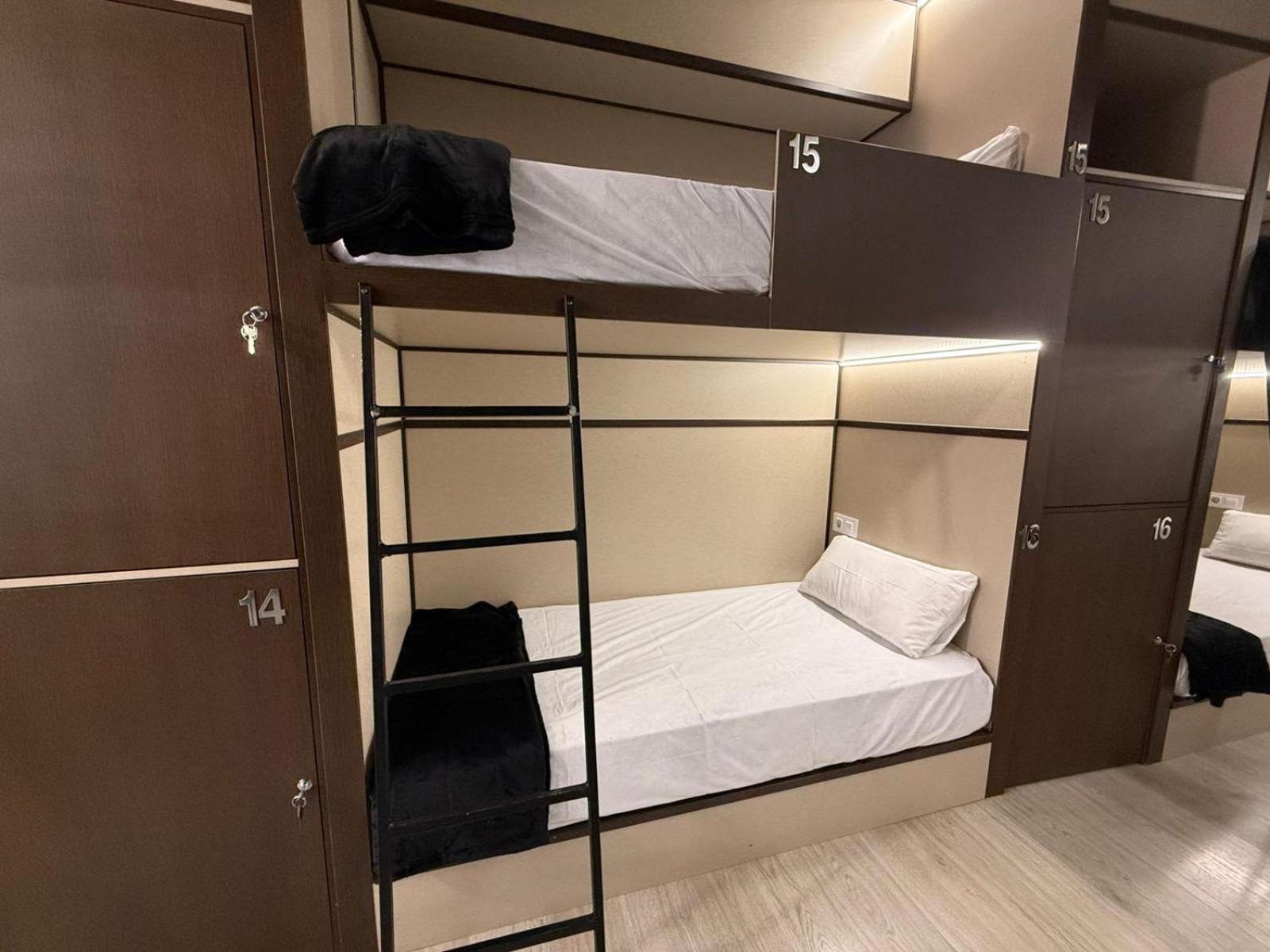 Hostal Tkh-rooms Mate Madrid