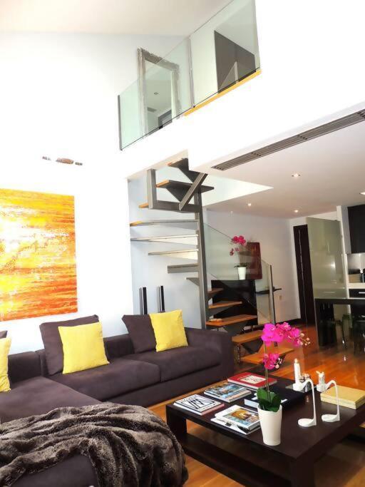 Luxury Duplex 10 Min From Gran Via * Madrid