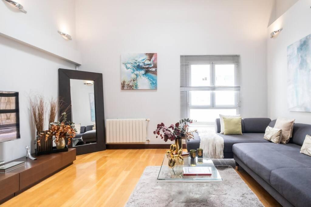 Luxury Duplex 10 Min From Gran Via * Madrid