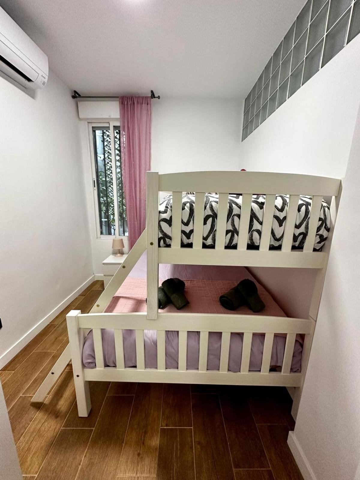 Puerta Del Sol Pink Apartamento Madrid