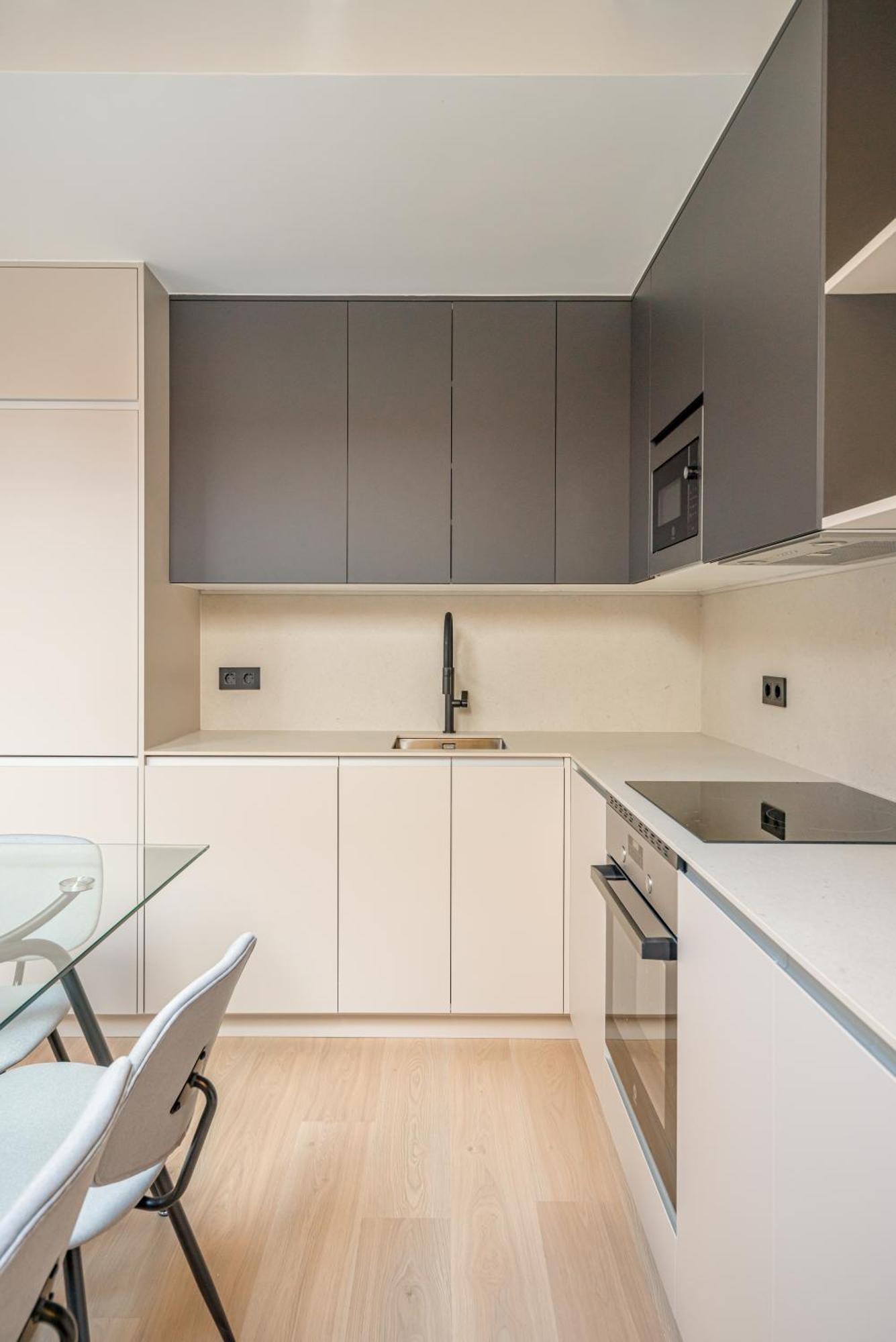 Gran Via Xv Calle De Conchas 4br 4bh Apartamento