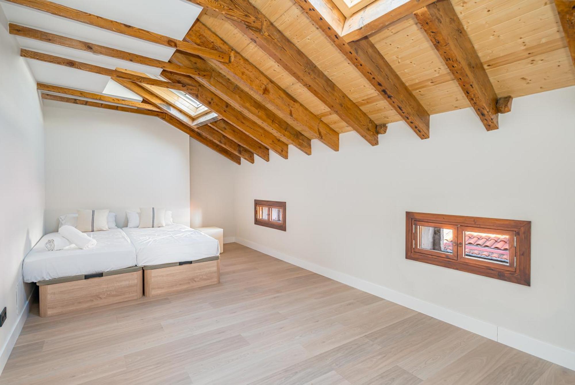 Apartment Gran Via Xv Calle De Conchas 4br 4bh Madrid